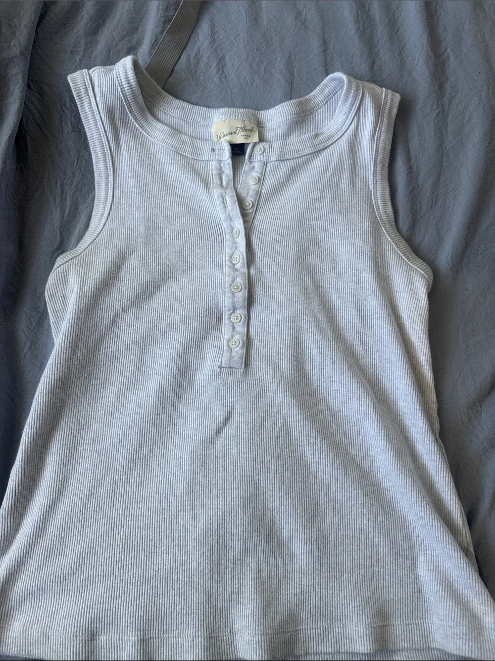 Universal Thread Light Gray Ribbed Henley Muscle Tank - Picture 1 of 3
